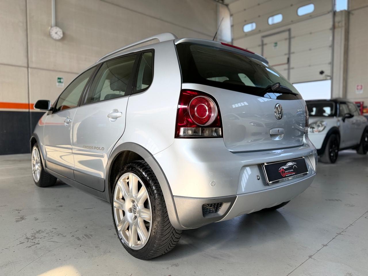 Volkswagen Polo Cross 1.4/80CV 16V NEOPATENTATI