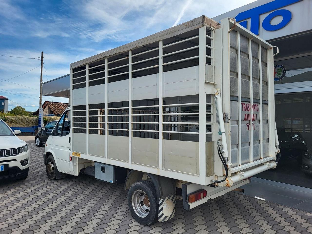 Ford Transit 2.5 diesel TRASPORTO ANIMALI VIVI - BESTIAME UNICO PROPRIETARIO