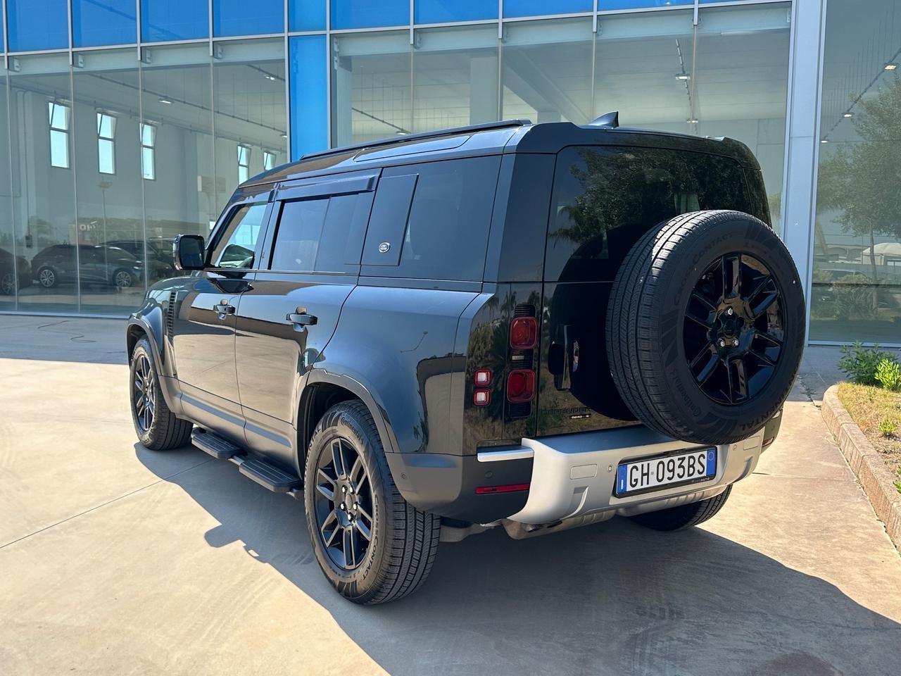 Land Rover Defender 110 HSE 240cv offerta T-Stock prezzo imperdibile