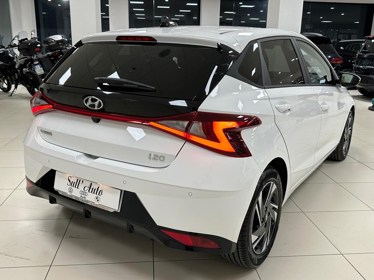 Hyundai i20 1.2 MPI MT 84 Cv ConnectLine KM 9000 - 2023