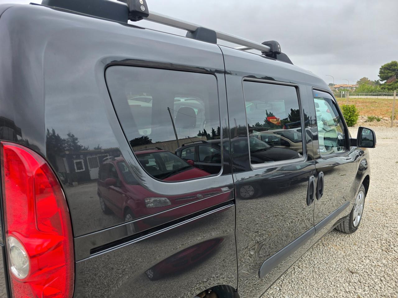 Opel Combo 5 posti fiat Doblò