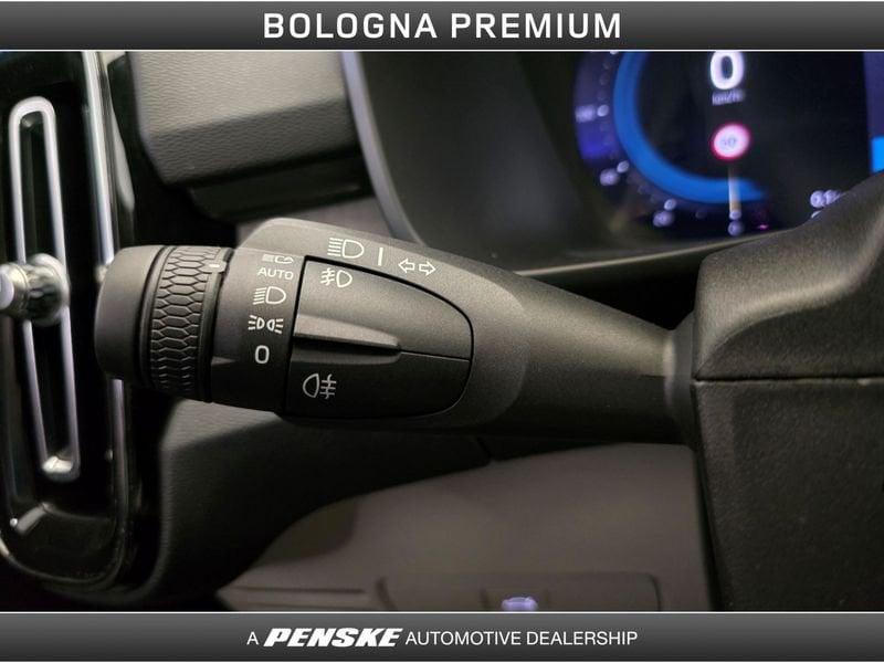 Volvo XC40 XC40 B3 automatico Core