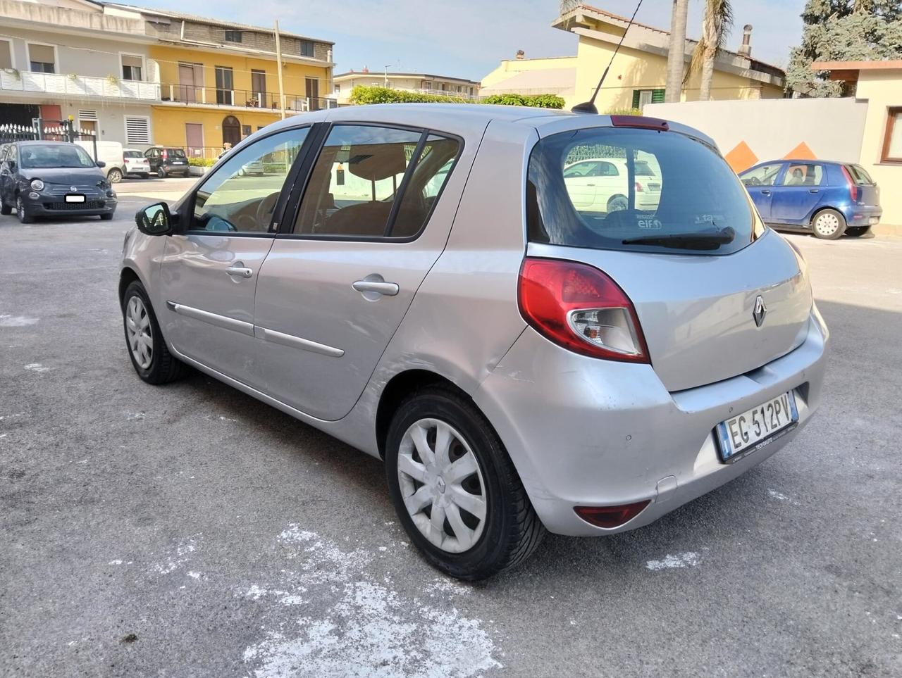 Renault Clio 1.5 DCI 85cv 20th 2011