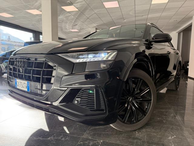 AUDI Q8 50 TDI quattro tiptronic S-Line / TETTO / 360°