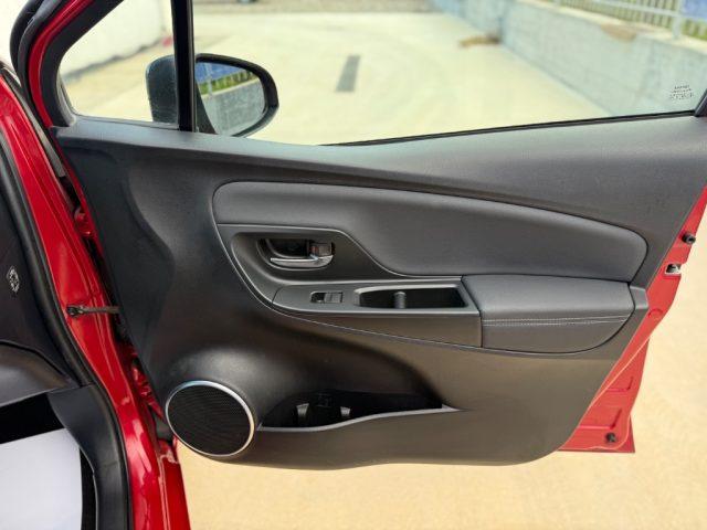 TOYOTA Yaris 1.5 Hybrid PARI AL NUOVO