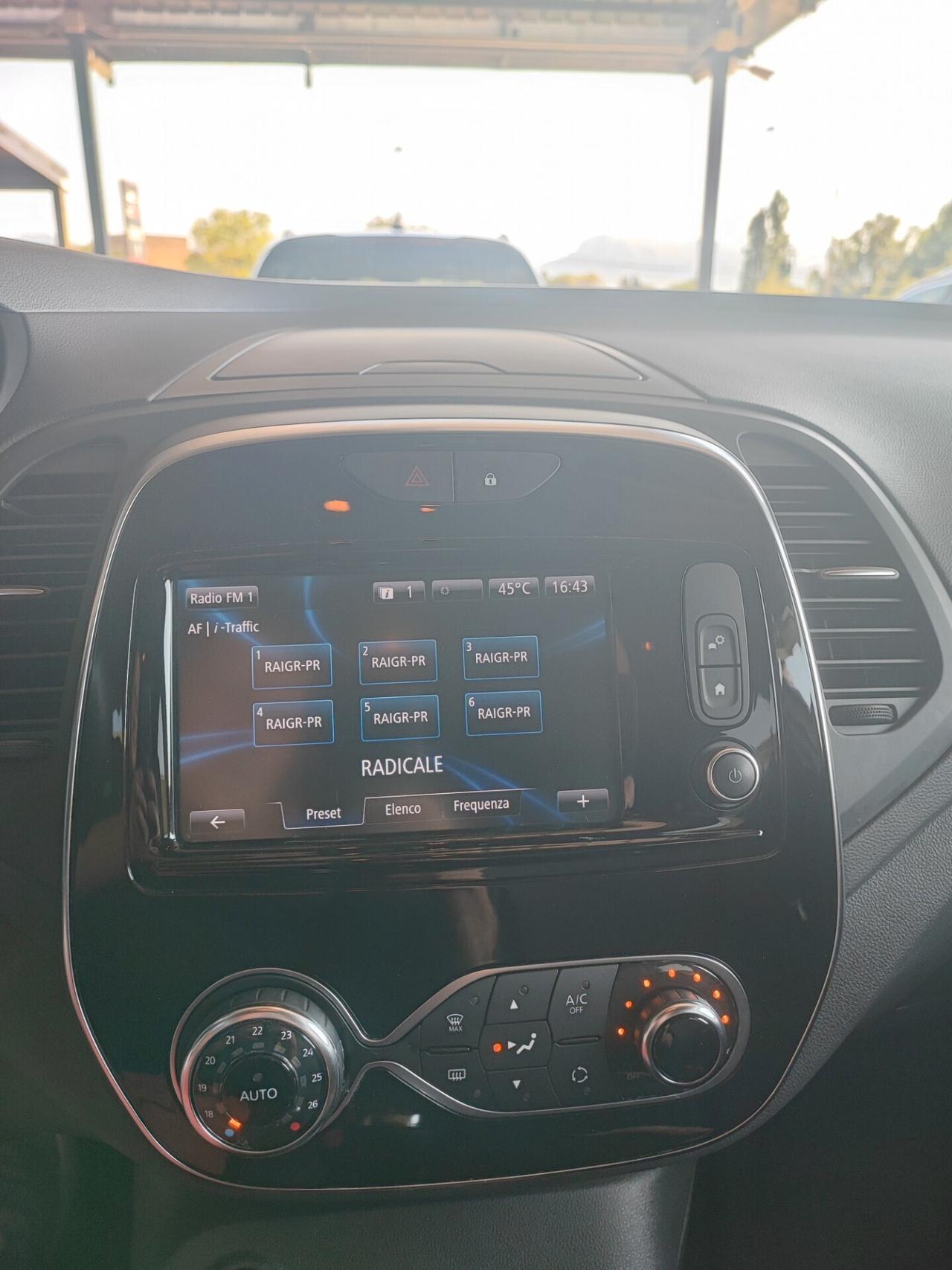 Renault Captur dCi 8V 90 CV Sport Edition2