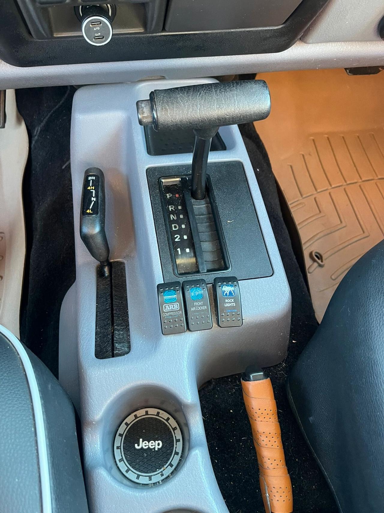 Jeep Wrangler 4.0 cat Sport