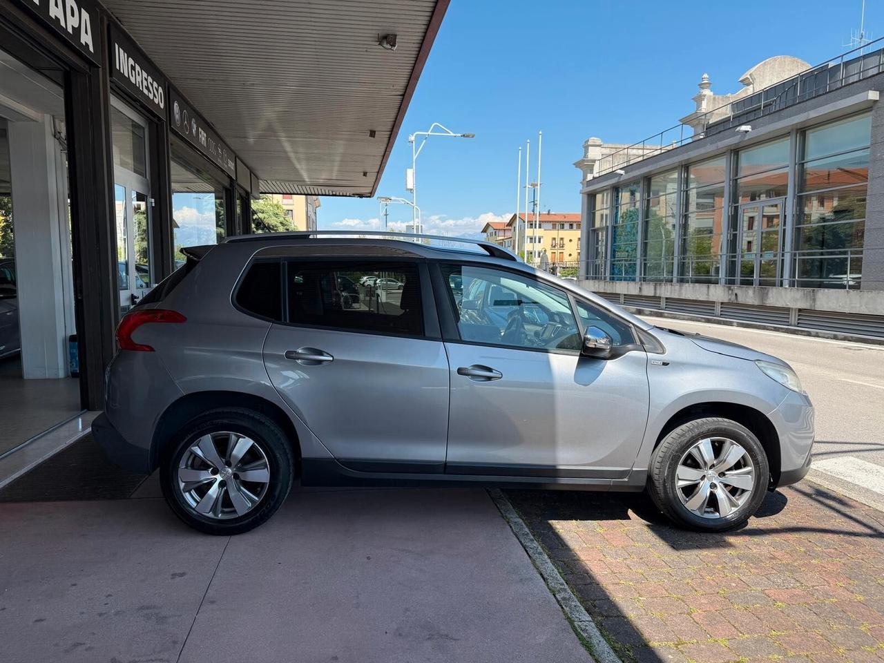 Peugeot 2008 PureTech 82