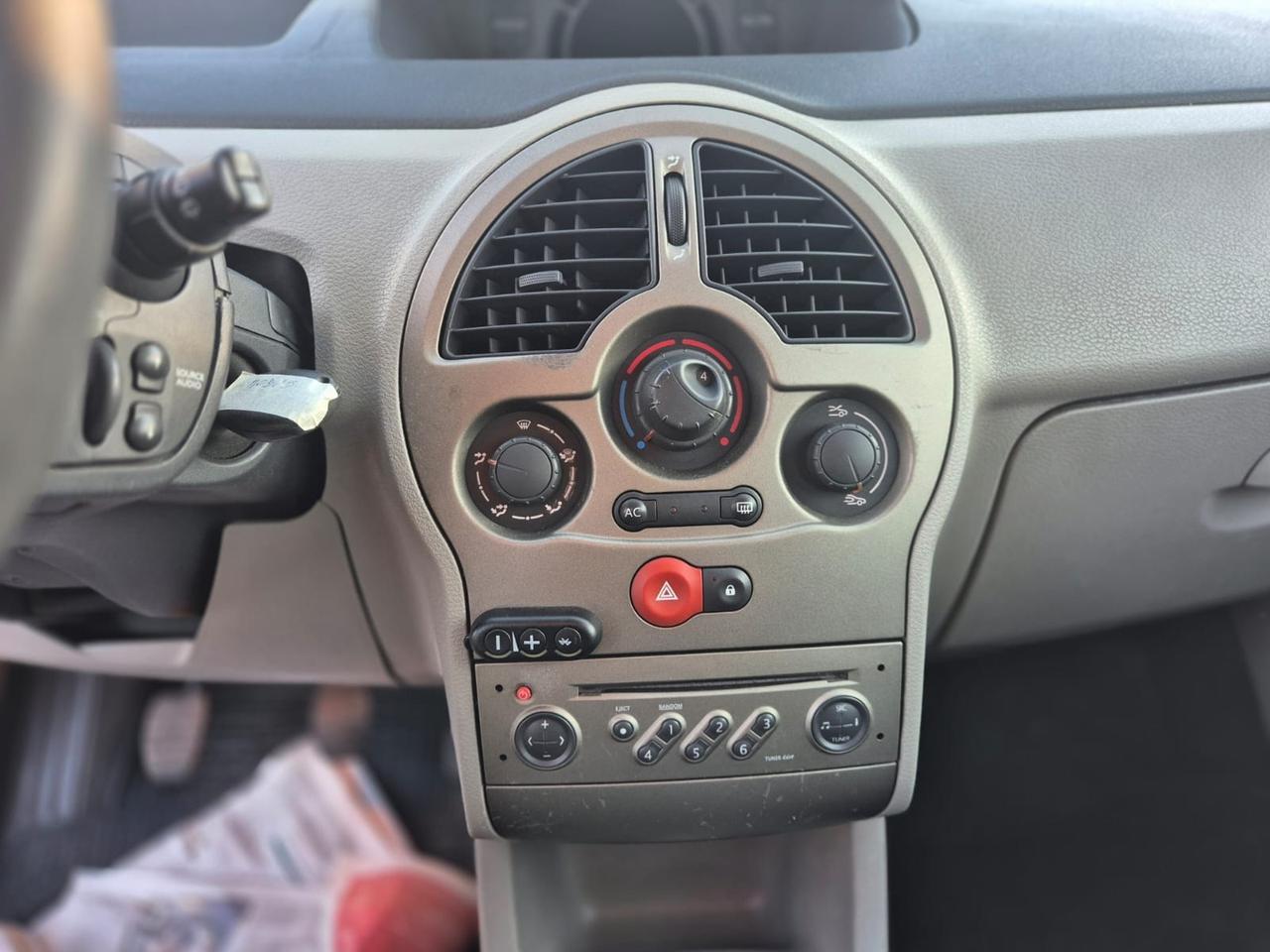Renault Modus 1.5 dCi 65CV Confort Authentique