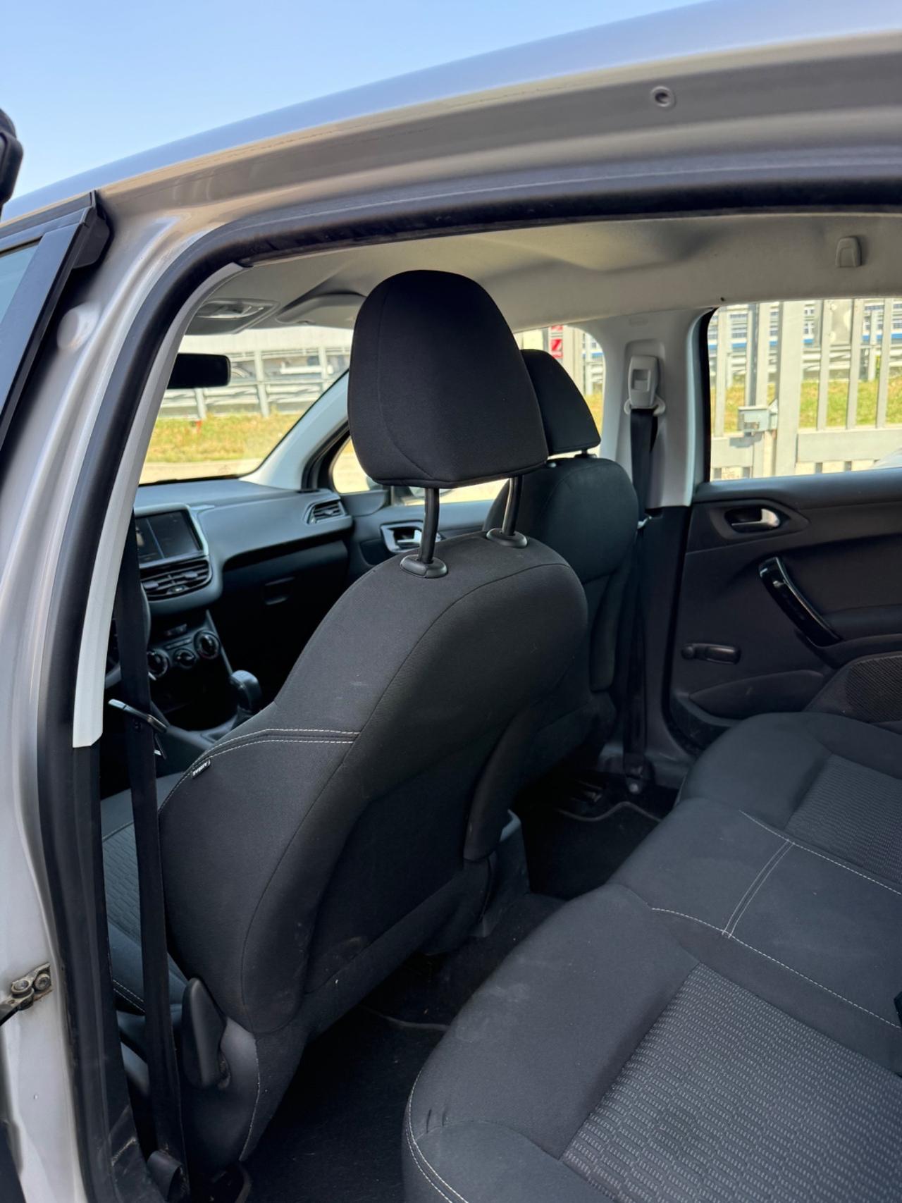 Peugeot 208 BlueHDi 75 5 porte Allure