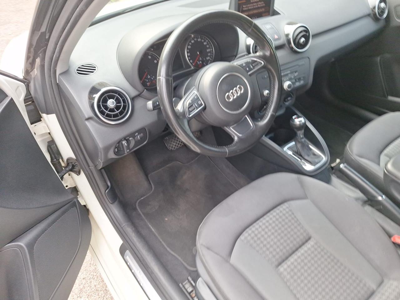 Audi A1 1.4 TFSI S tronic Attraction