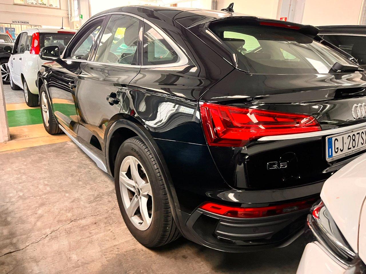 Audi Q5 SPORTBACK 35 TDI Business Advanced S Q5 SPORTBACK 35 TDI Business Advanced S