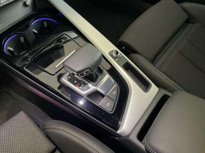 Audi A4 V 2019 Avant 40 2.0 tdi mhev S line edition 204cv s-tronic