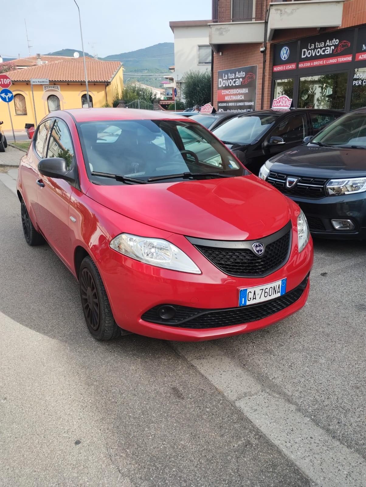 Lancia Ypsilon 1.2 69 CV 5 porte S&S Platinum