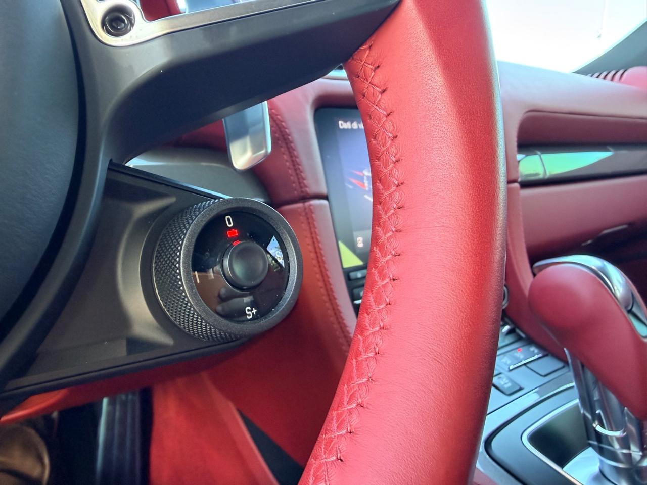 Porsche 718 Spyder Cayman 2.0 300cv uni pro ita