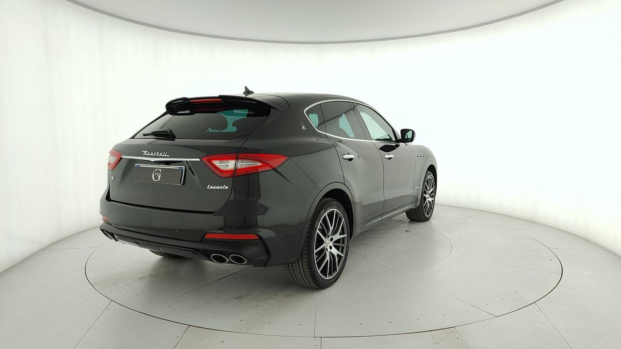 MASERATI Levante 3.0 V6 Granlusso 275cv auto my19
