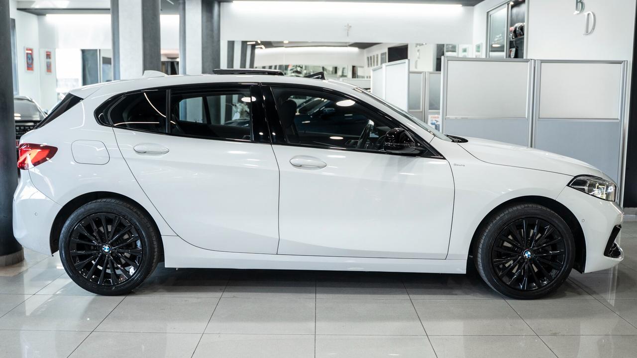 Bmw 118 D 5P SPORT F40 2.0 150CV TETTO VIRTUAL LUCI PELLE
