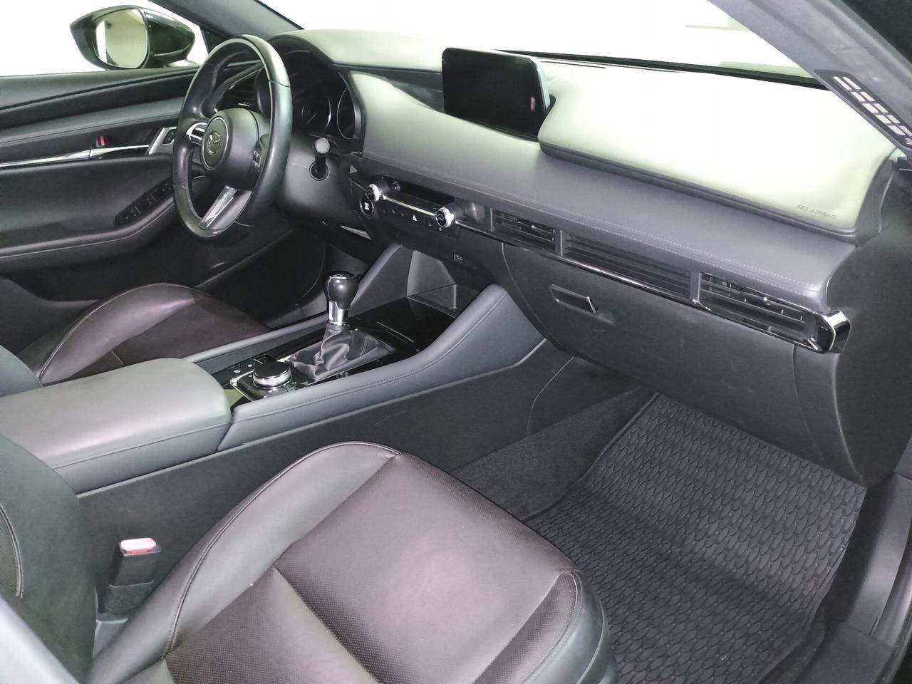 Mazda 3 Mazda3 2.0L e-Skyactiv-G M Hybrid Exclusive