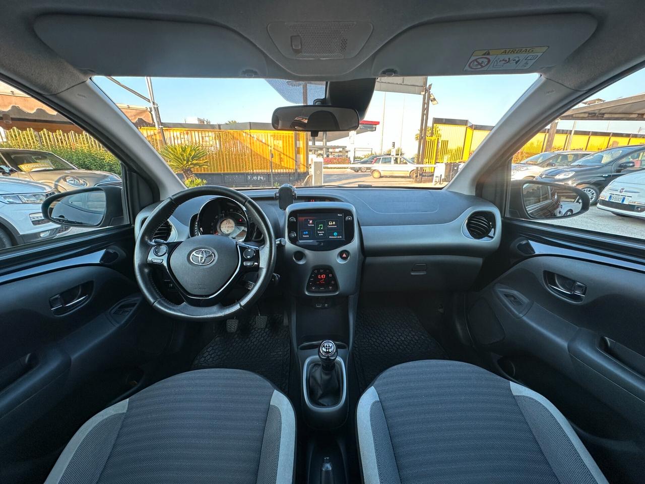 TOYOTA Aygo Connect 1.0 VVT-i 72 CV 5 porte x-fun