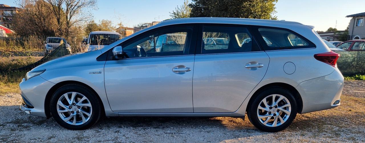 Toyota Auris Touring Sports 1.8 Hybrid Active