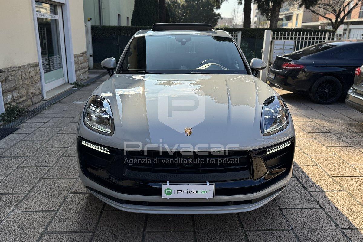 PORSCHE Macan 2.0 T