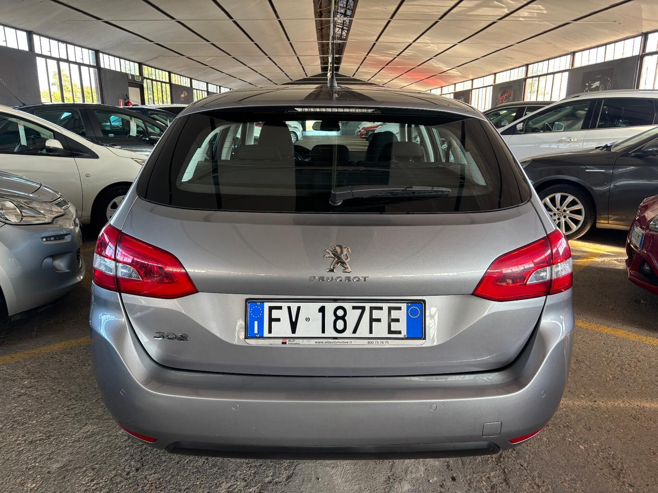 Peugeot 308 BlueHDi 130 S&S Business