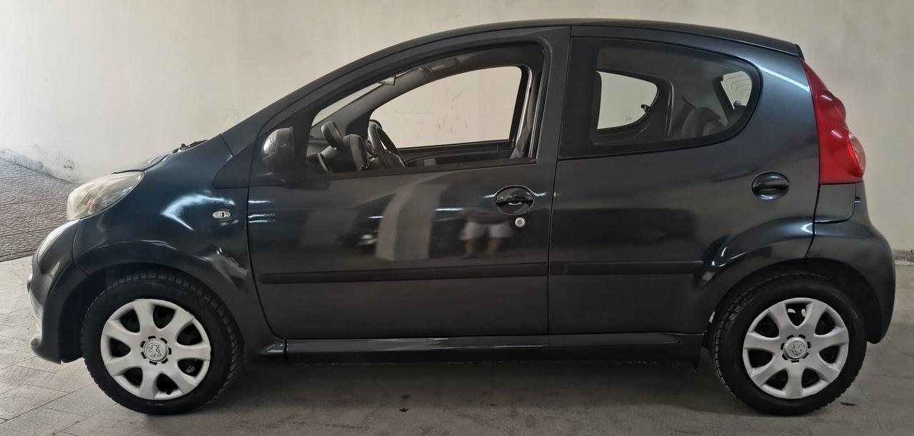 Peugeot 107 1.4 HDi 5p. Sweet Years