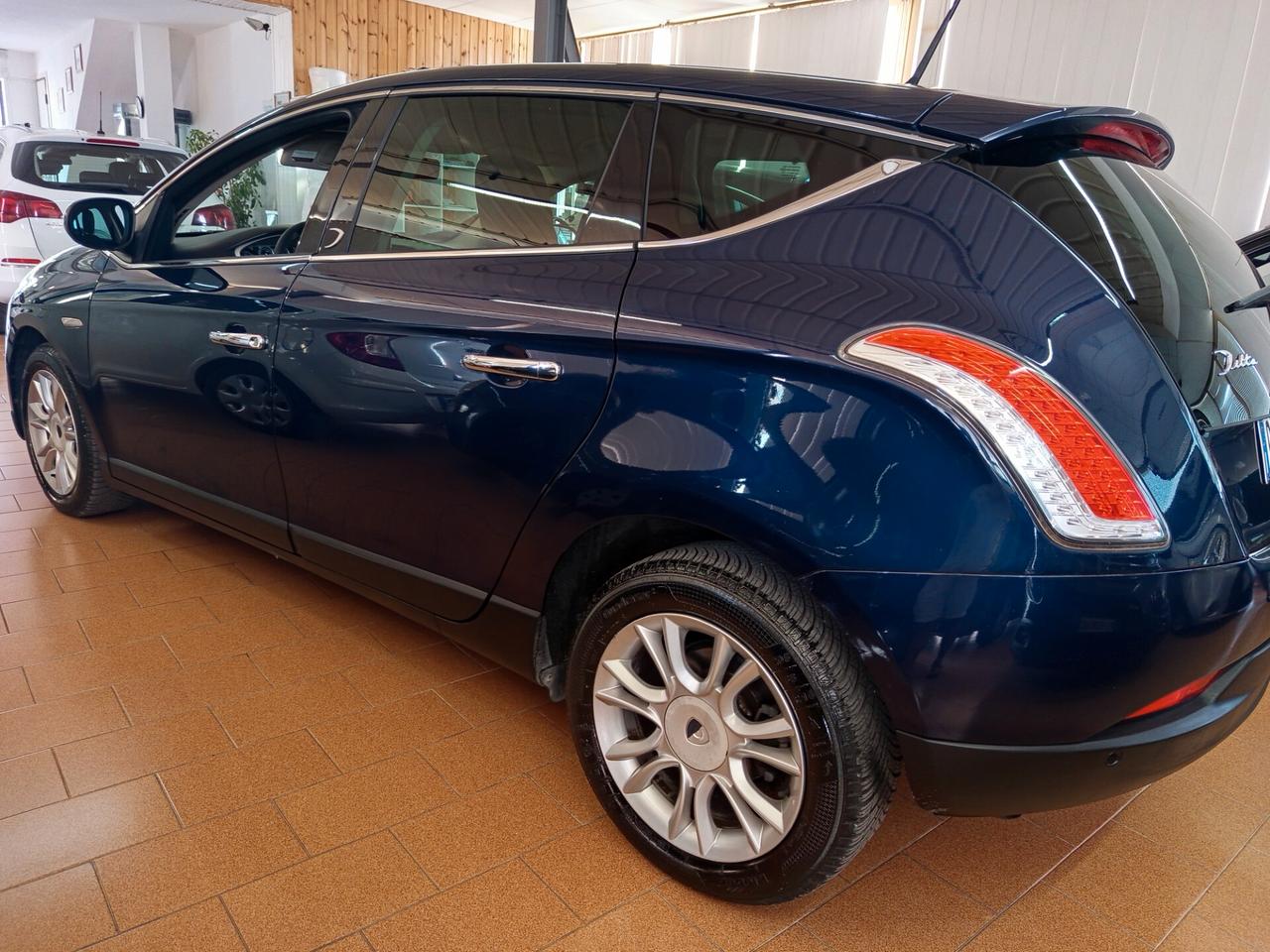 Lancia Delta 1.6 MJT DPF Platino, 111 Mila chilometri ok neopatentati