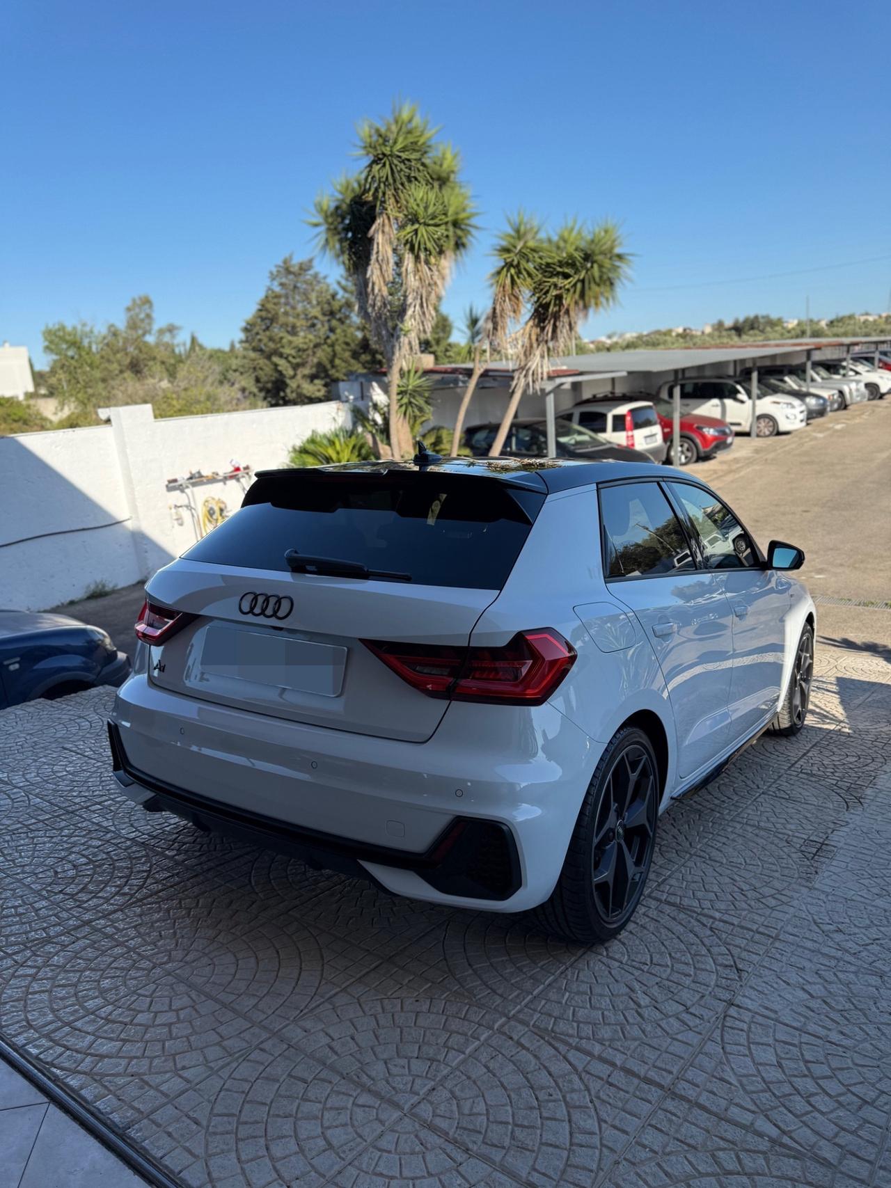 Audi A1 SPB 30 TFSI Identity Black Km 0