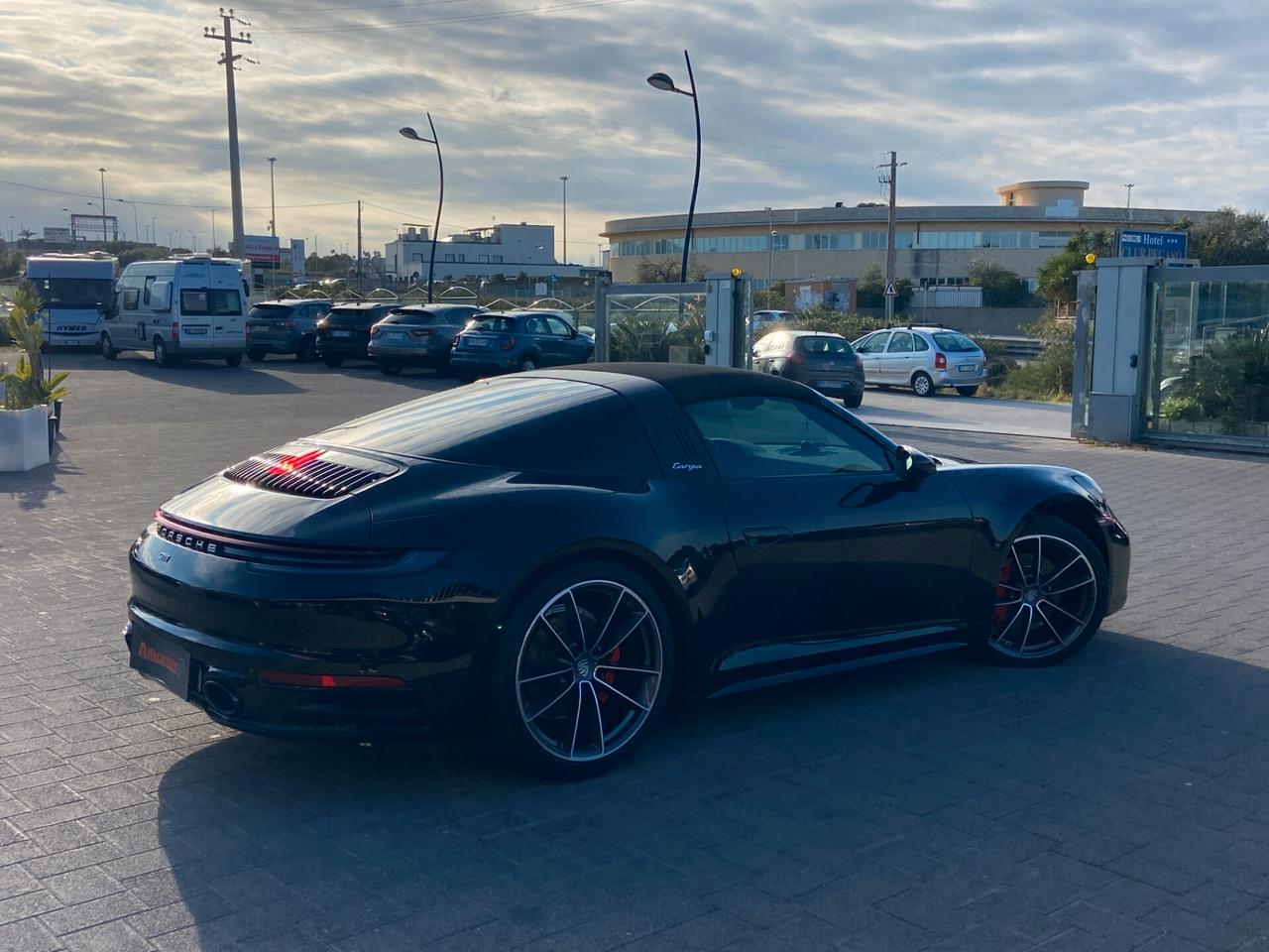 Porsche 911 992 Targa 3.0 4 auto