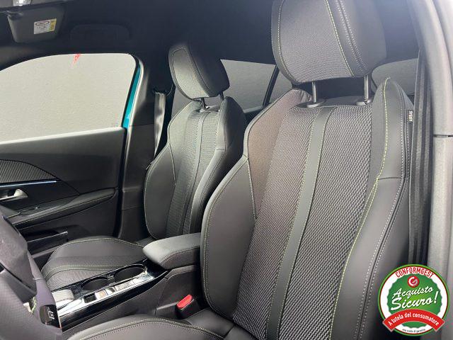 PEUGEOT 2008 Hybrid 136CV e-DCS6 GT