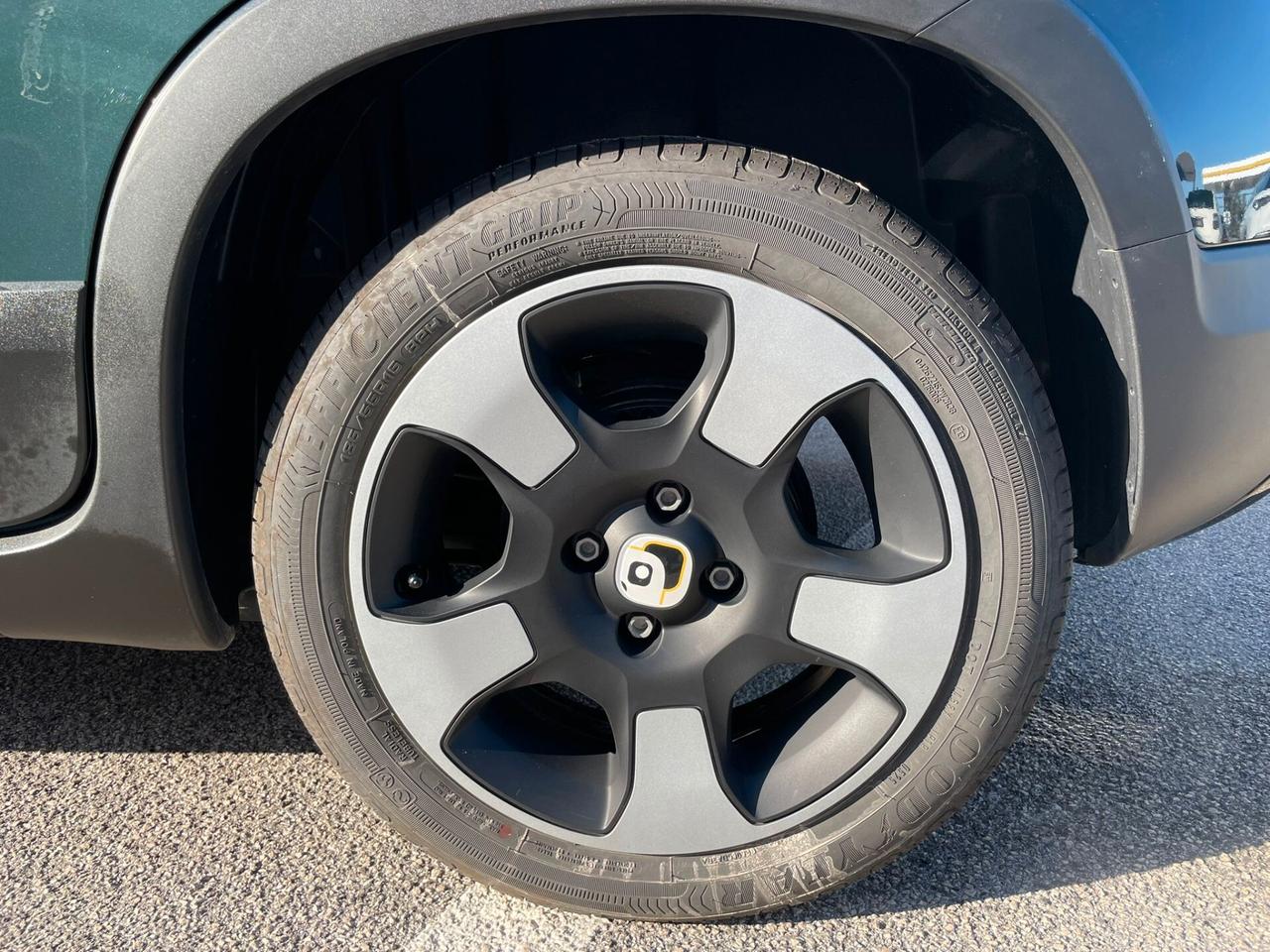 Fiat Panda Pandina CROSS 1.0 FireFly S&S Hybrid 70CV