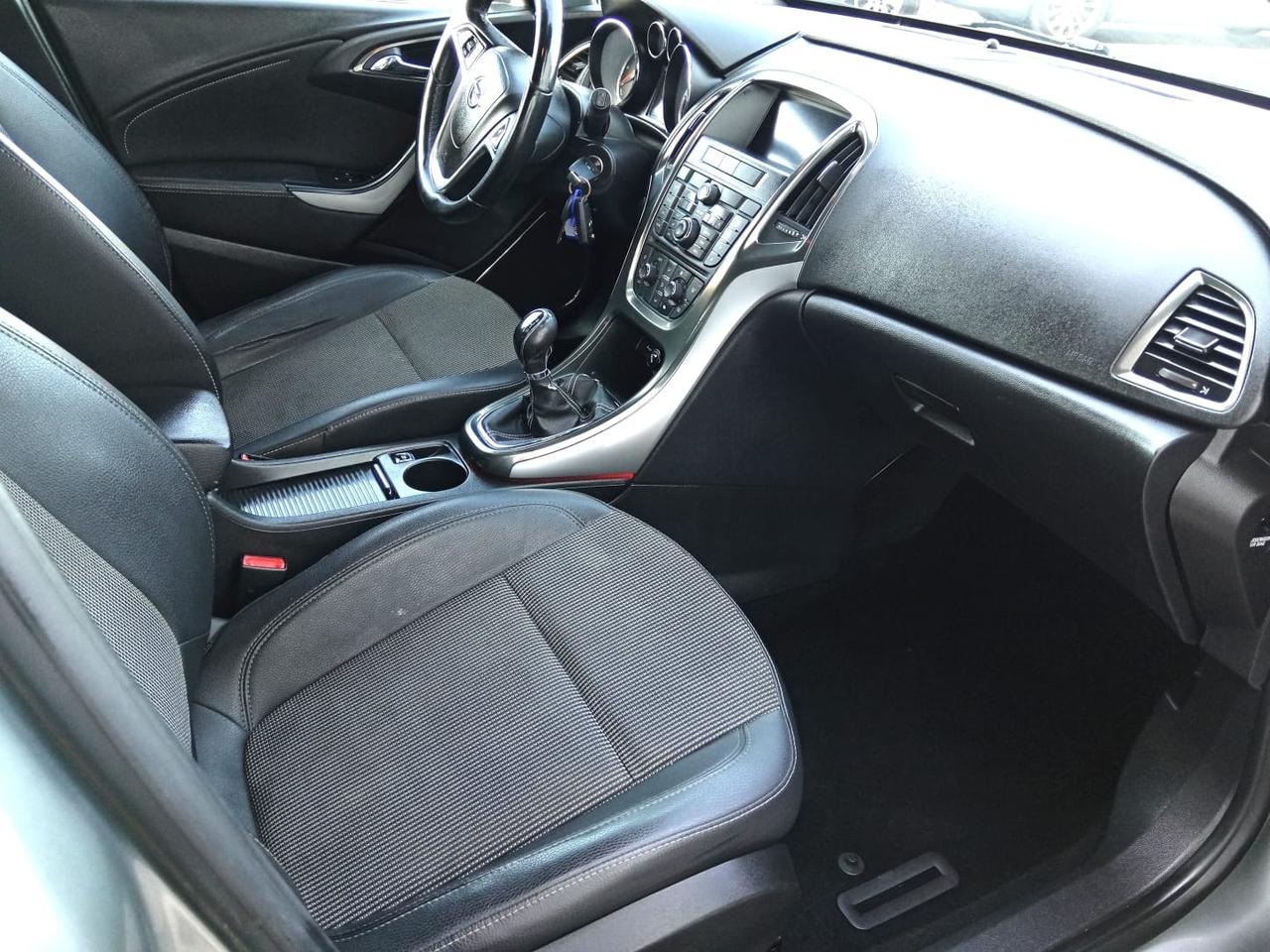 Opel Astra -GARANZIA-NEOPATENTATI