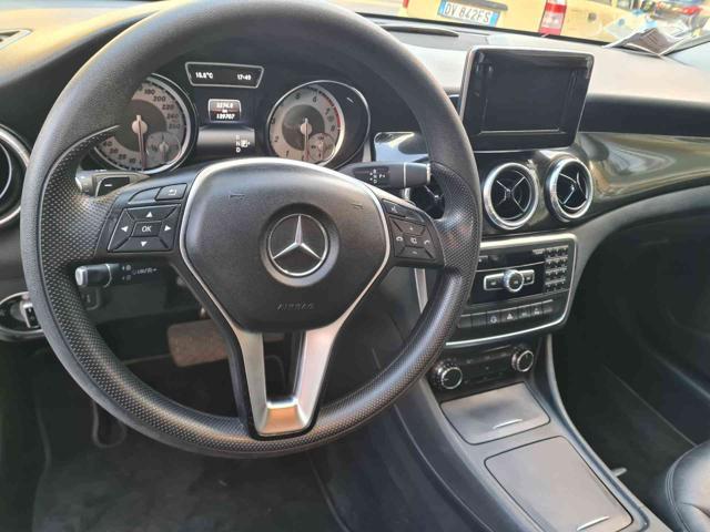 MERCEDES-BENZ CLA 200 Executive