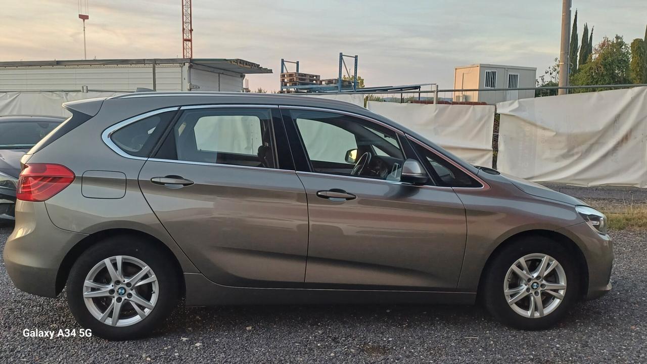 Bmw 2er Active Tourer 218i Luxury