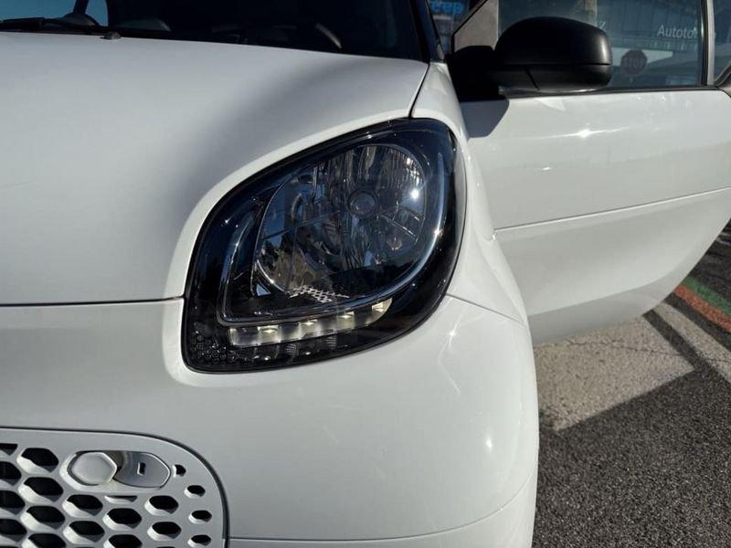 smart fortwo EQ PURE 4,6KW