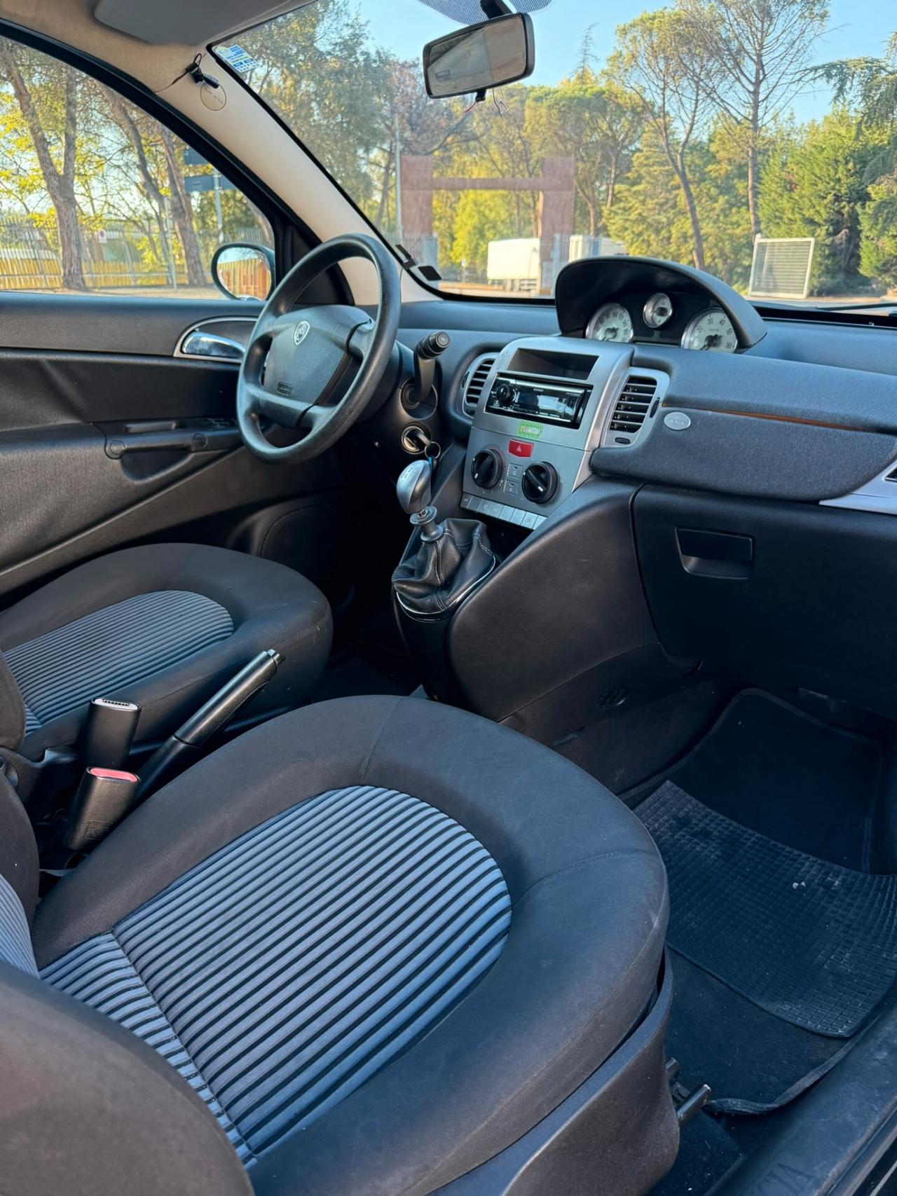 Lancia Ypsilon 1.2 Platino