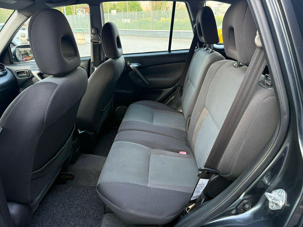 Toyota RAV4 2.0 d-4d 16v Sol 5p FL