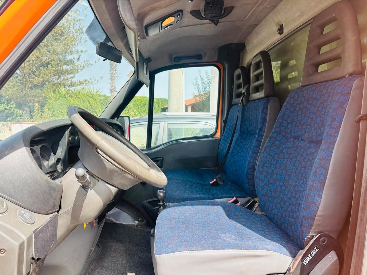 IVECO DAILY (CABINATO)