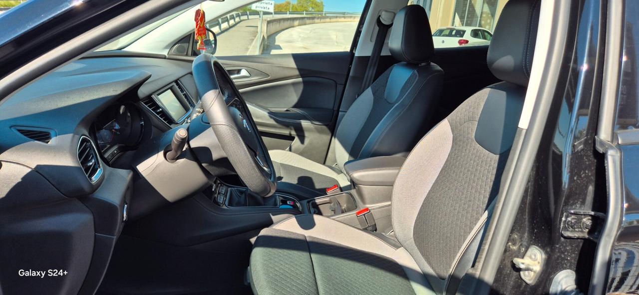 Opel Grandland X 1.2 Turbo 130 CV Advance NEOPATENTATI