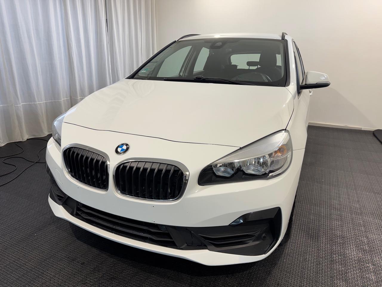 Bmw 2er Active Tourer 216d Advantage