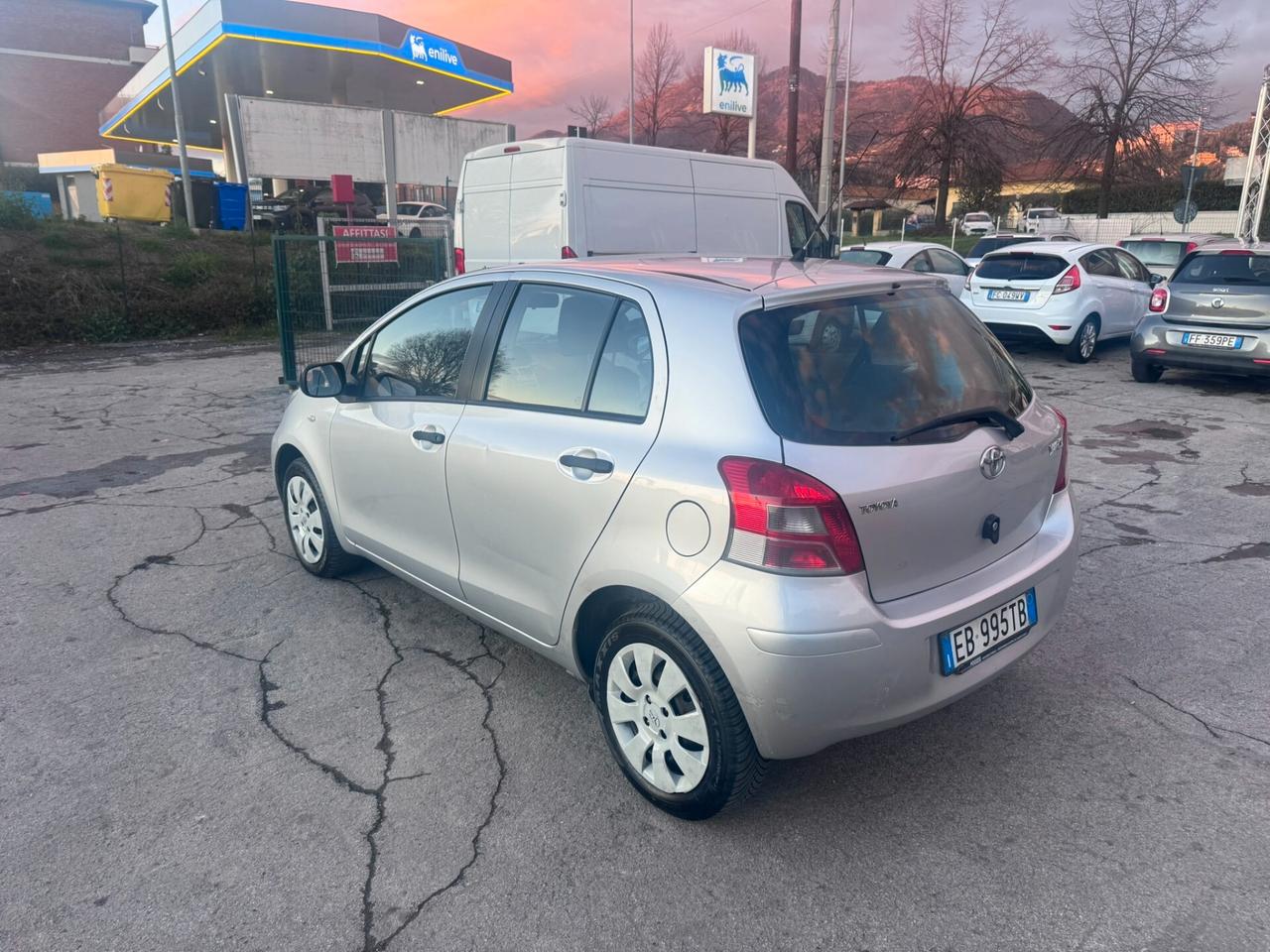 Toyota Yaris 1.0 5 porte Now