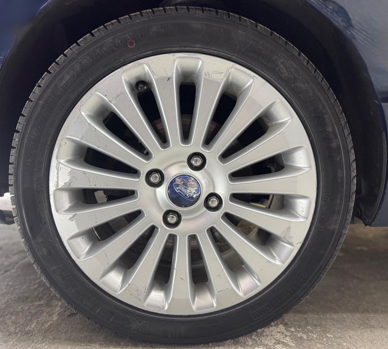 Ford Fiesta 1.2 Benzina 5Porte ADATTA NEOPATENTATI