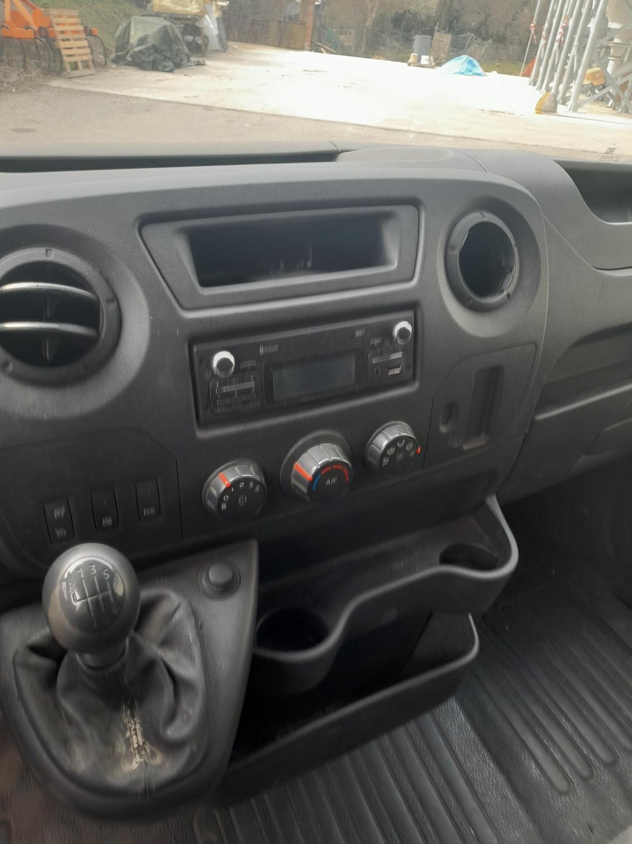 Renault master cabinato