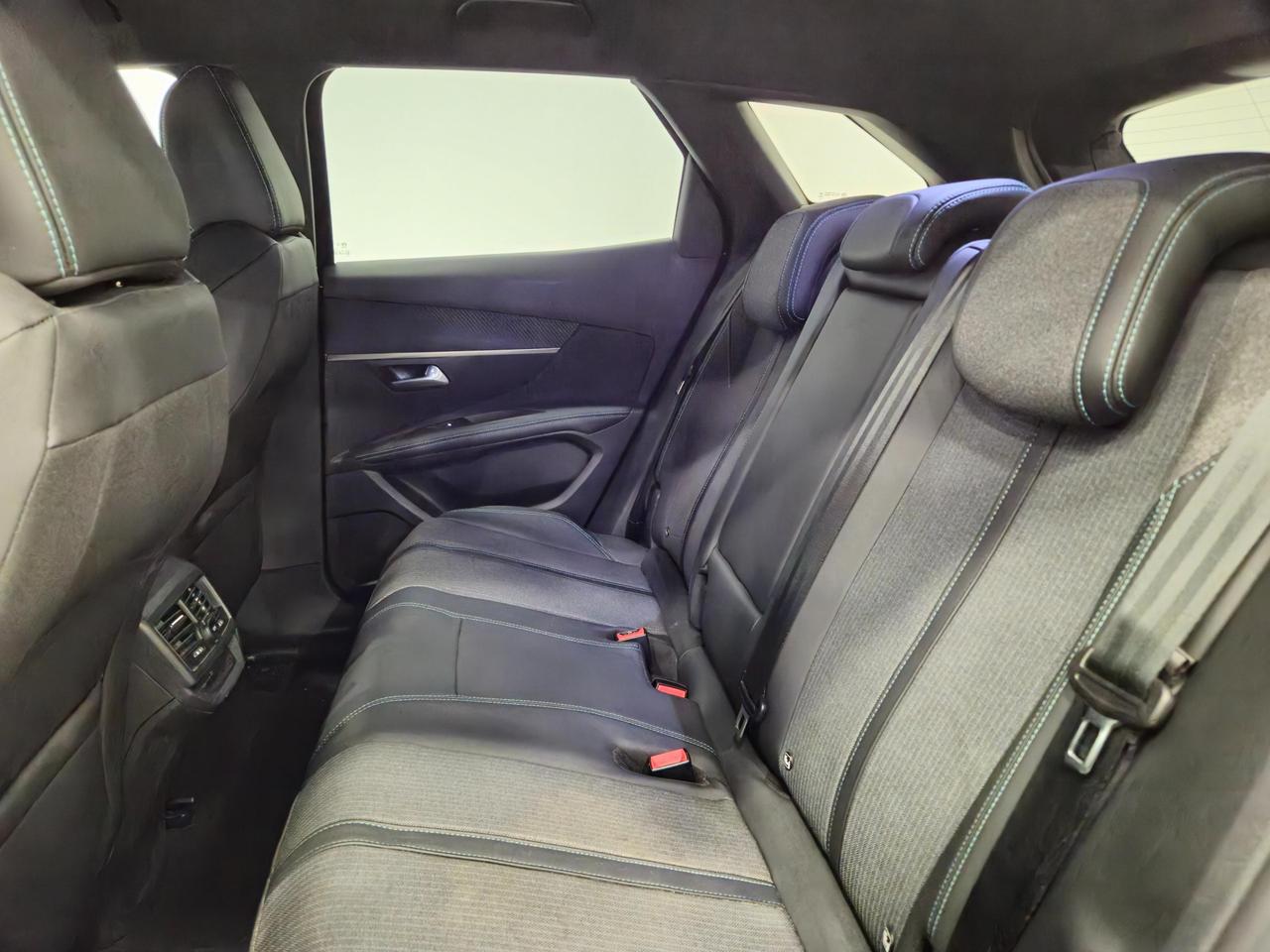 Peugeot 3008 1.6 hybrid phev Allure Pack 180cv e-eat8