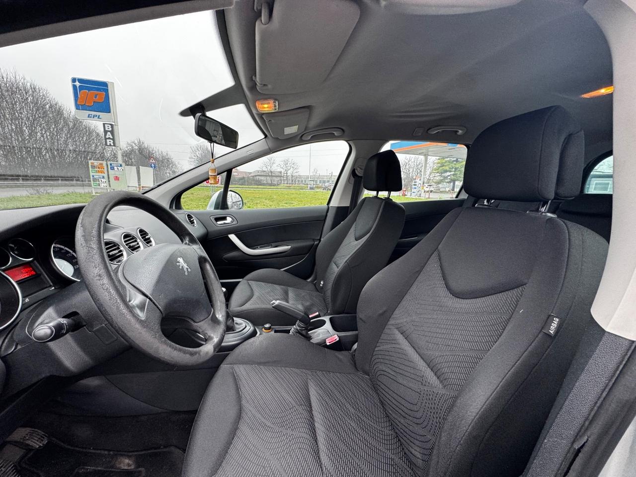 Peugeot 308 1.6 HDi 90CV FAP 5p. Premium