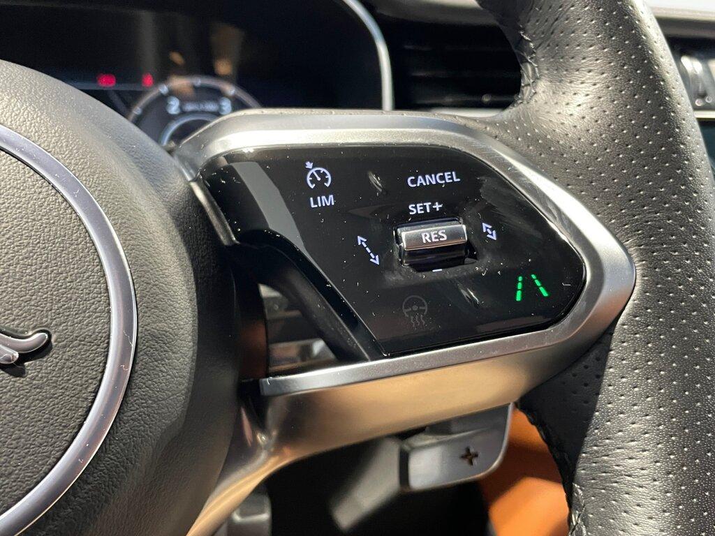 Jaguar F-Pace mhev R-Dynamic SE awd 204cv