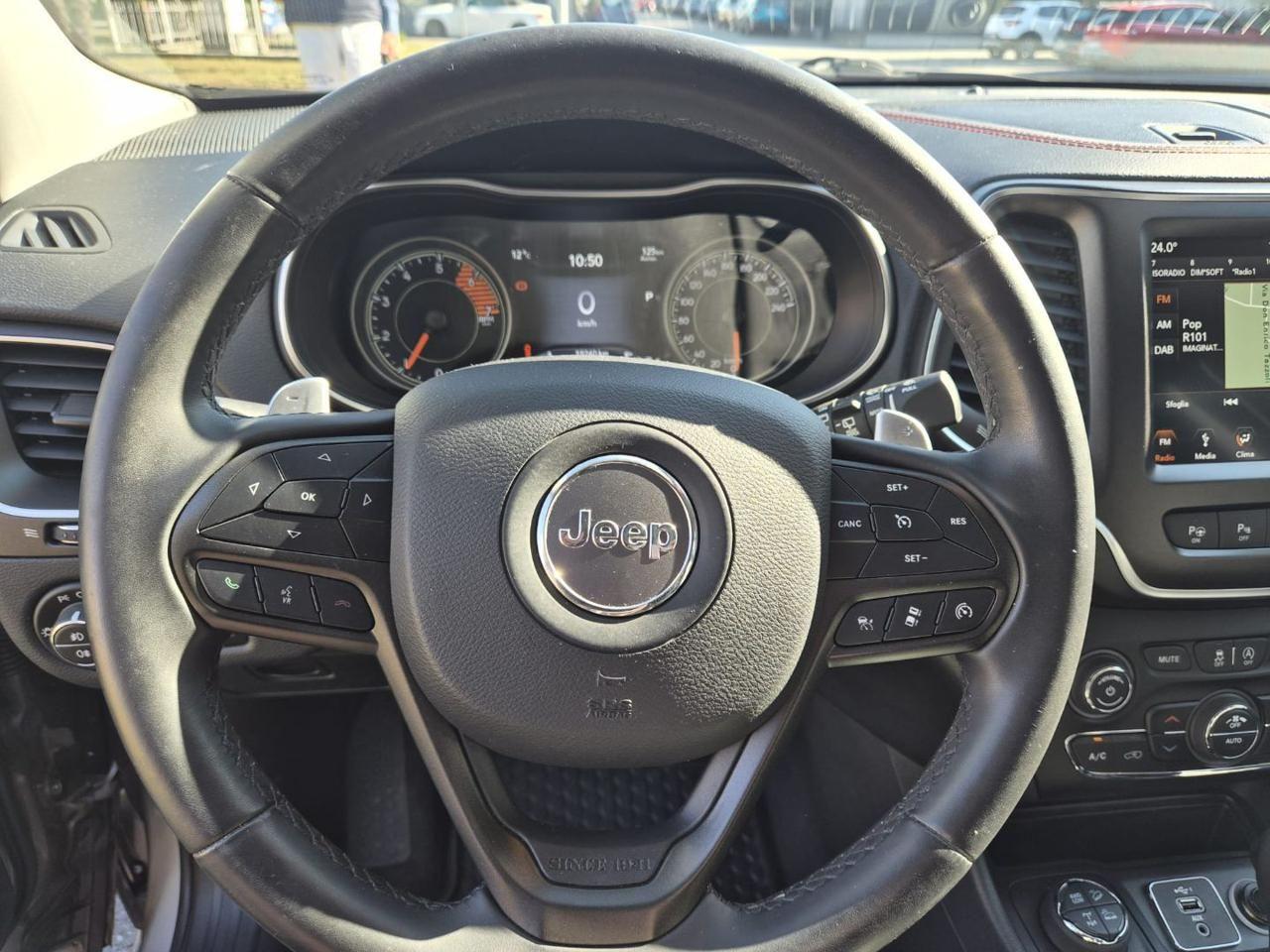 JEEP Cherokee trailhawk SOLO 19000 KM PARI AL NUOVO