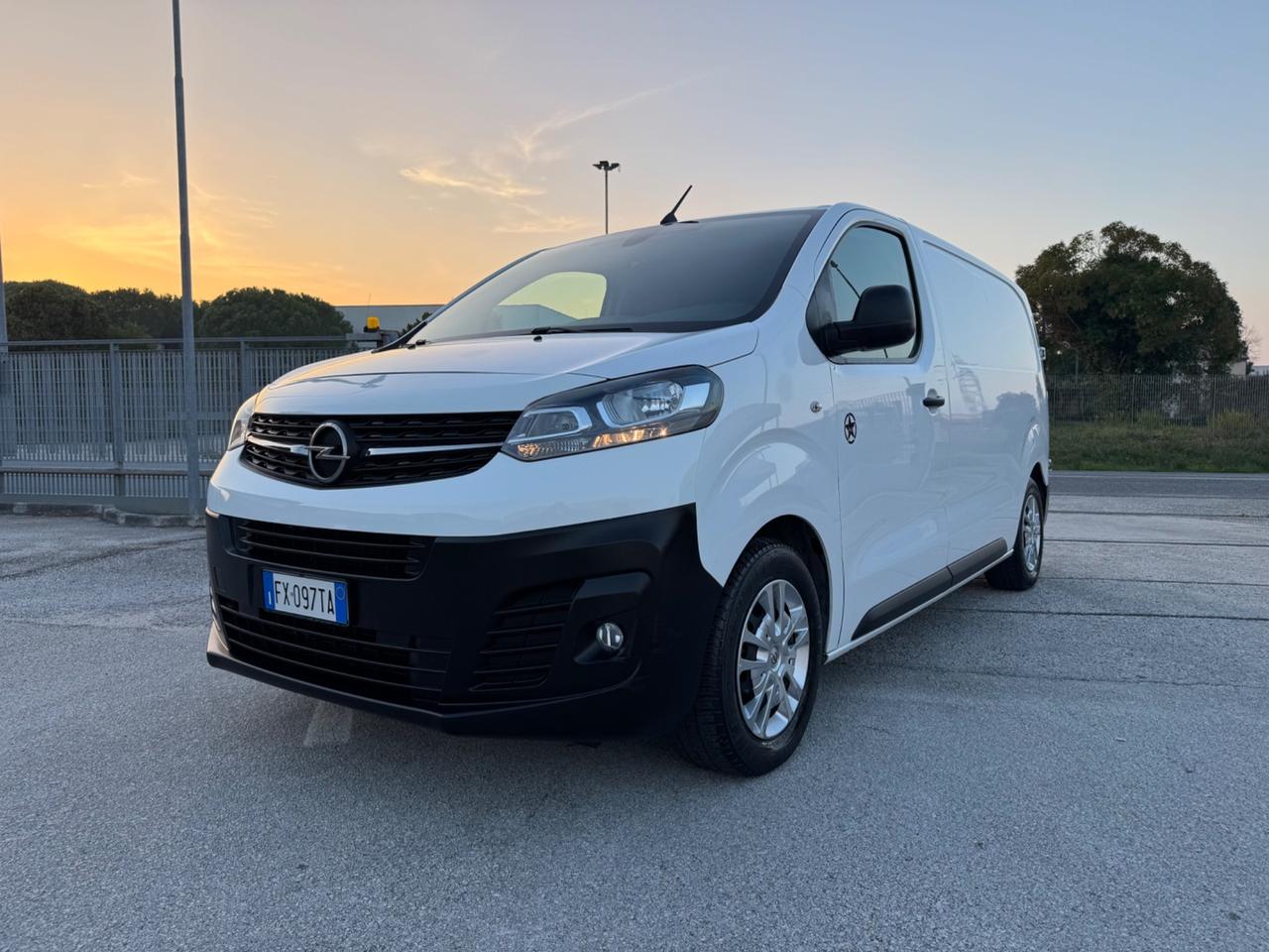Opel Vivaro 1.5 Diesel 120CV S&S PC-TN S Furgone Essentia