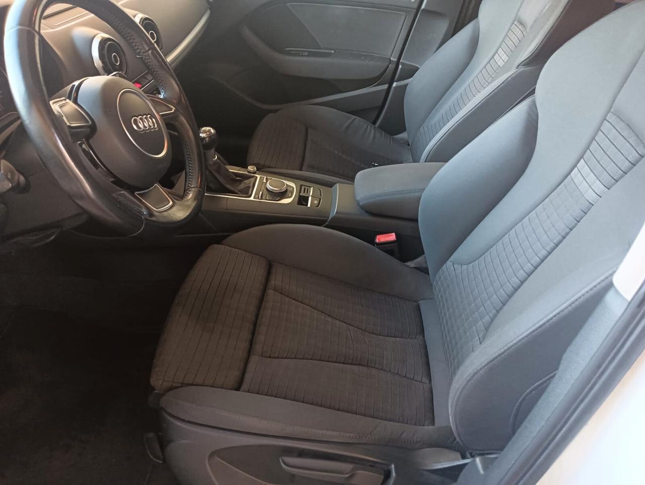 Audi A3 SPB 1.6 TDI clean diesel Business